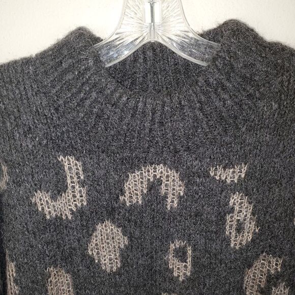 NWT Universal Thread Chunky Sweater. Leppard Gray. Oversized. Size 1XL - Picture 3 of 12